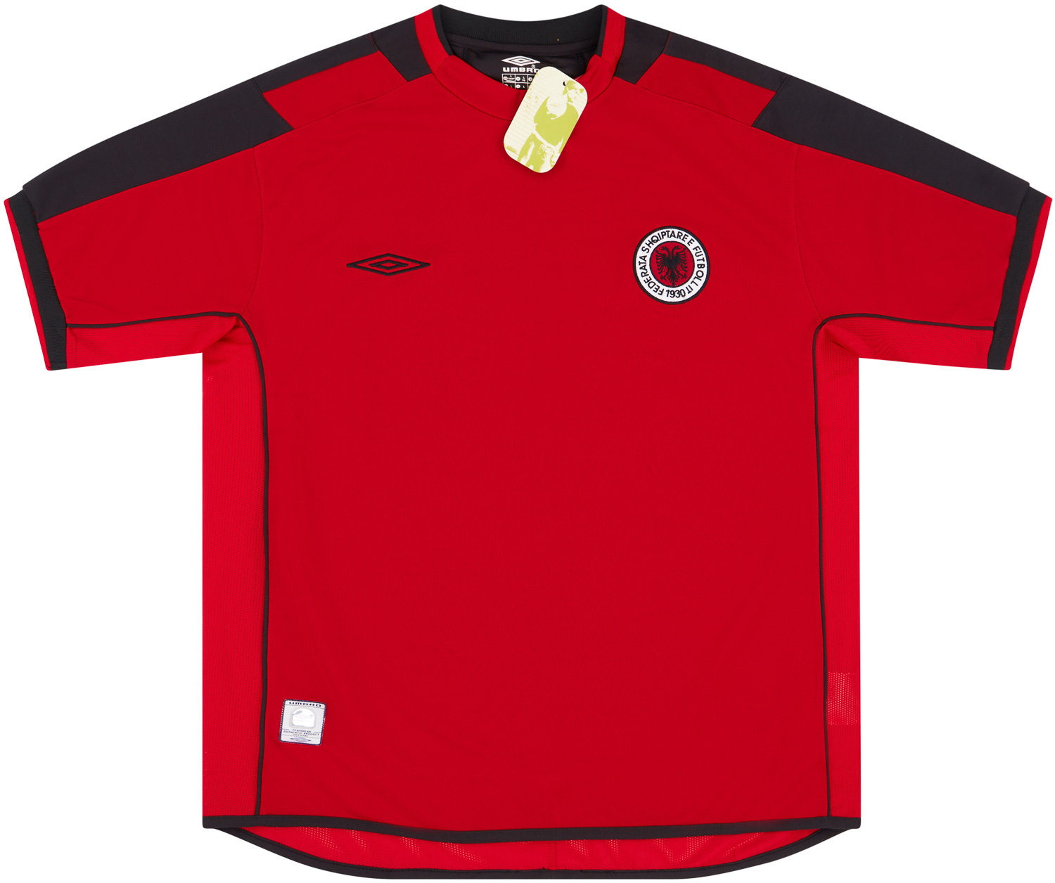 2004-06 Albania Home Shirt ()