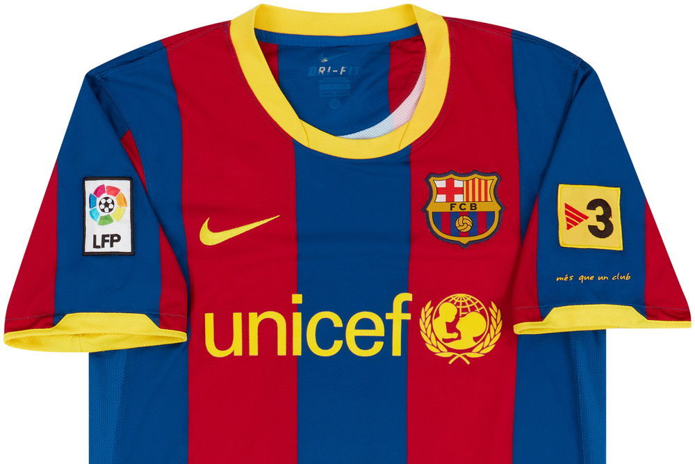 2010-11 Barcelona Home Shirt Xavi #6 (Good) S-Barcelona Names & Numbers Legends New Products
