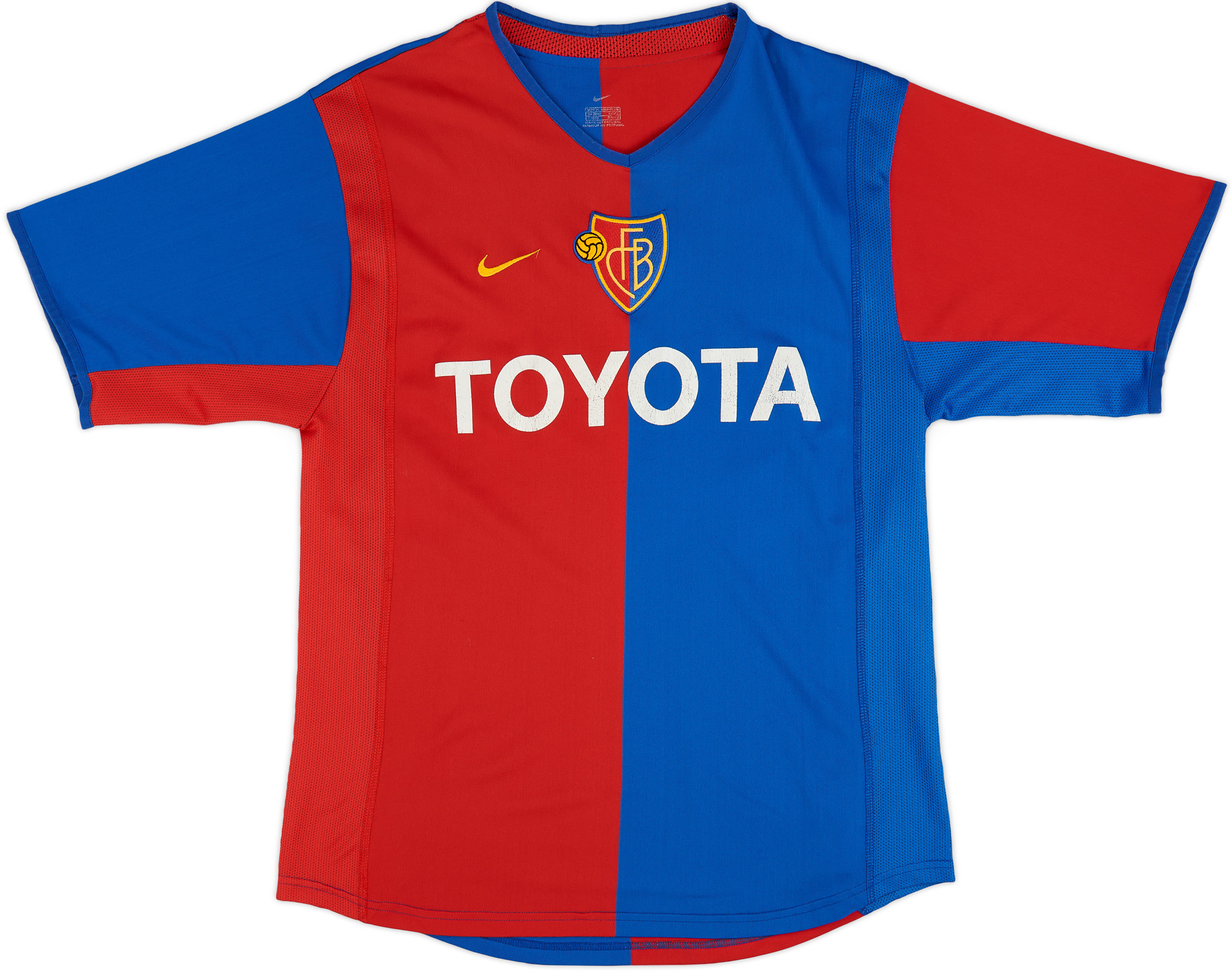 2002-04 FC Basel Signed Home Shirt - 6/10 - ()
