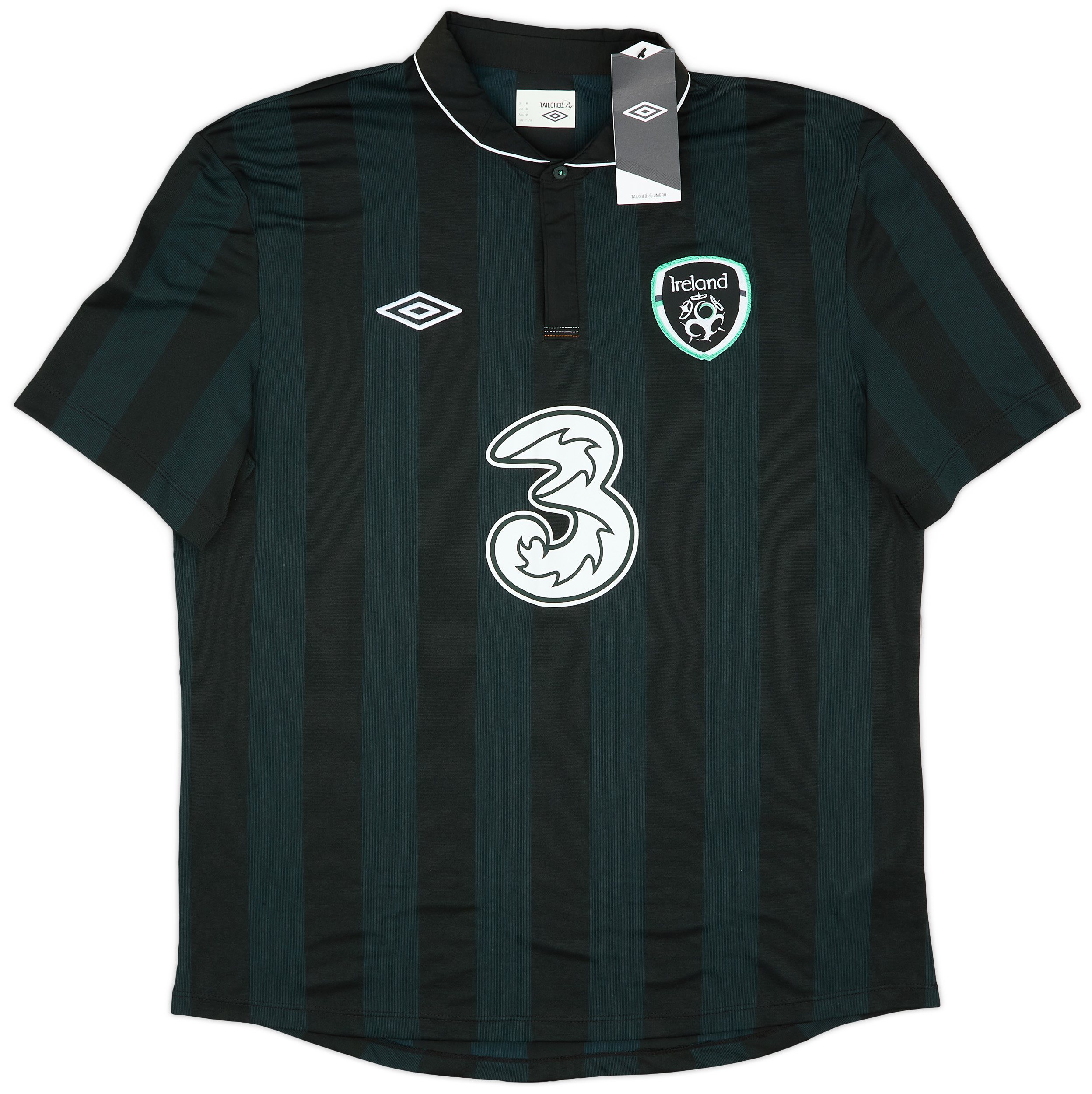 2013-14 Republic of Ireland Away Shirt ()