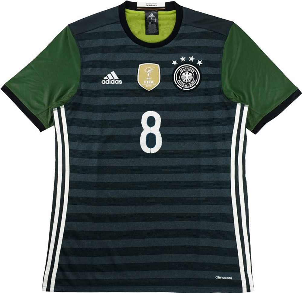 2015-17 Germany Away Shirt Özil #8 (Excellent) M-Specials Germany Names & Numbers Current Stars
