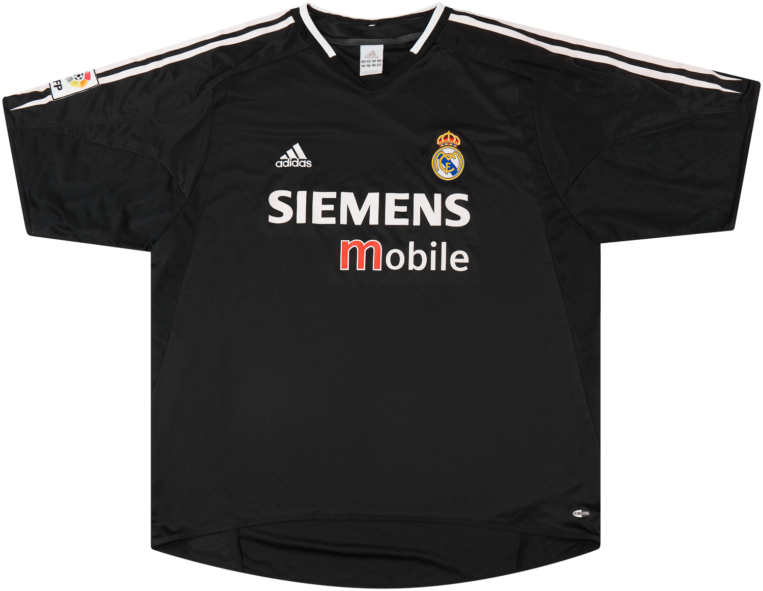 Real Madrid Roberto Carlos, Men's Fashion, Activewear on Carousell