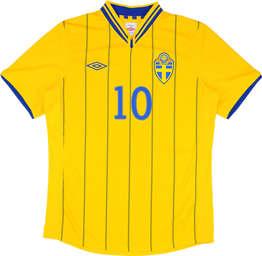 2012-13 Sweden Home Shirt Ibrahimović #10 (Excellent) L-Specials Sweden Names & Numbers Legends