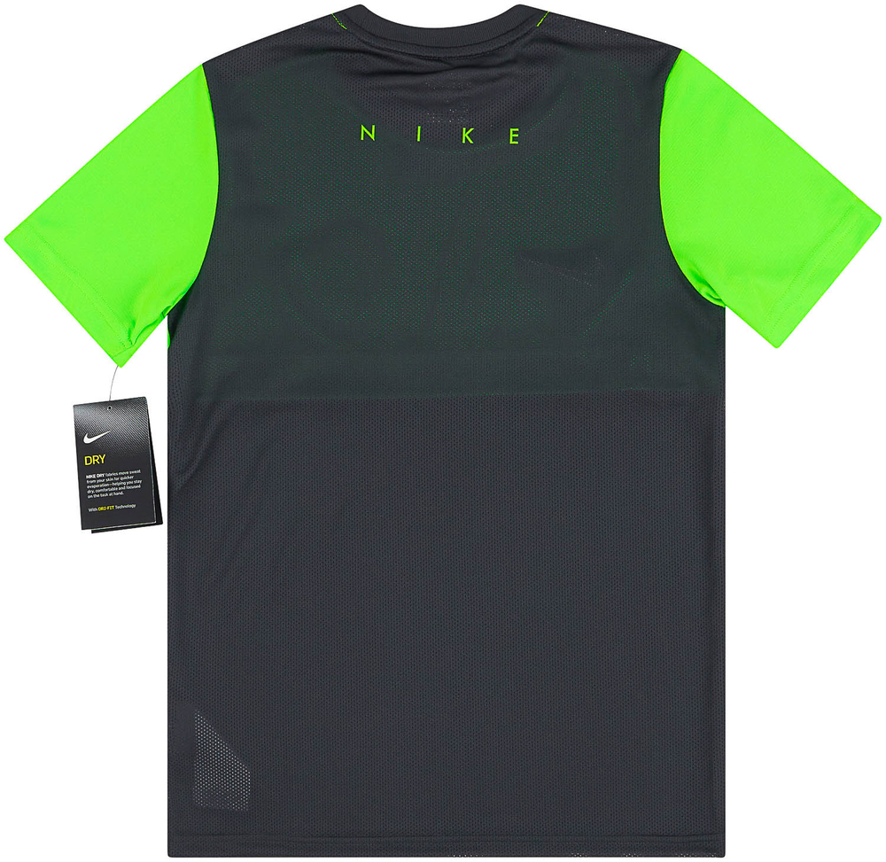 2020-21 Venezia Nike Training Shirt *BNIB* KIDS-Venezia New Products View All Clearance New Clearance Training Shirts New Training
